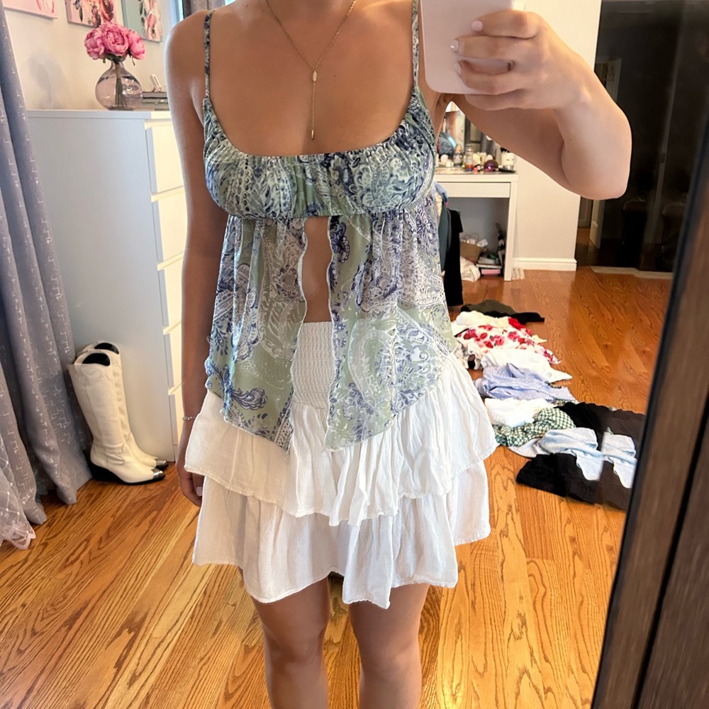 Tiger Mist Paisley printed top - Picture 6 of 8